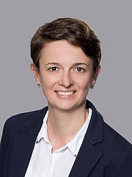  Lilla Brugger